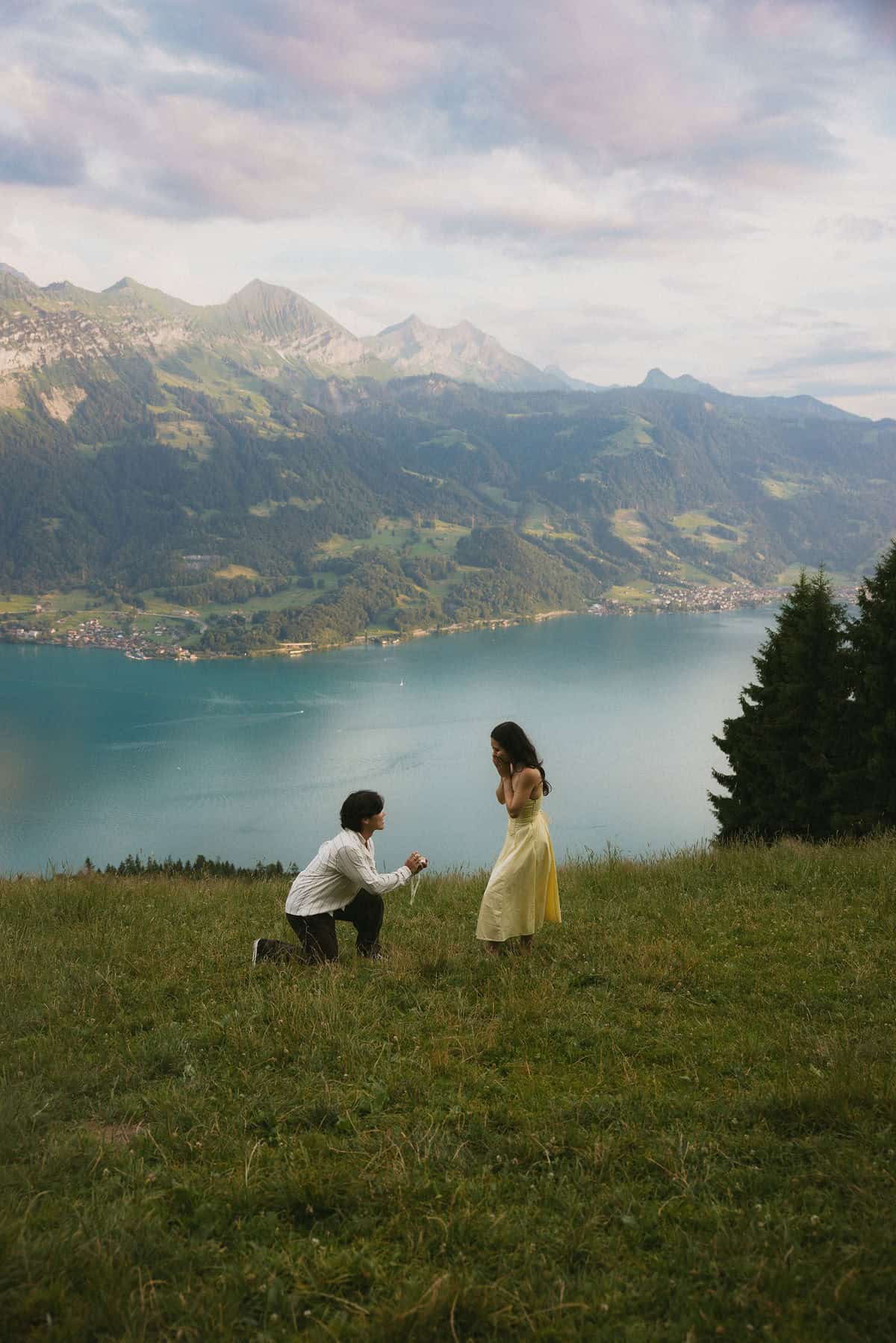10 Real and Memorable Proposal Ideas — How to Create the Perfect Moment - UpEventi The Proposal
