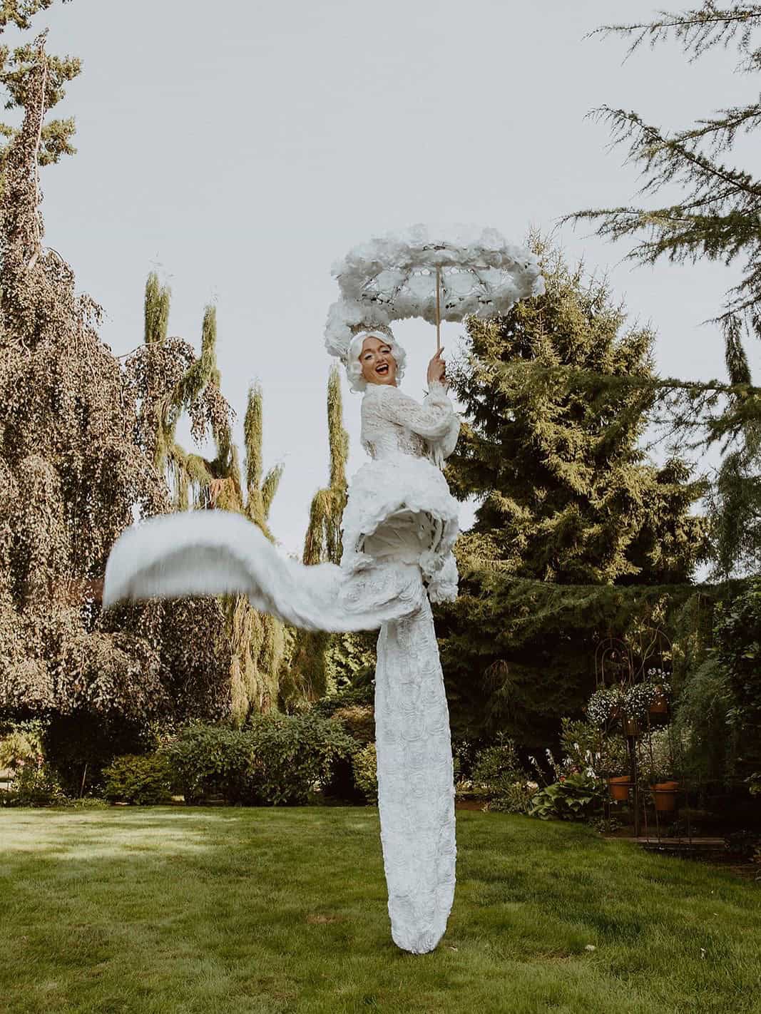 Stilt walkers: the presence that instantly changes the energy of an event